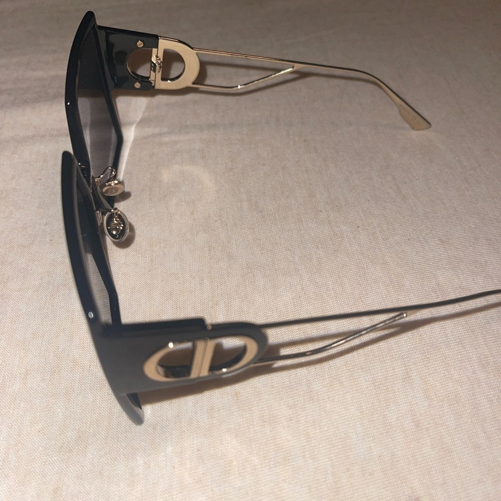 New dior glasses purchased from rodeo drive 100% authentic